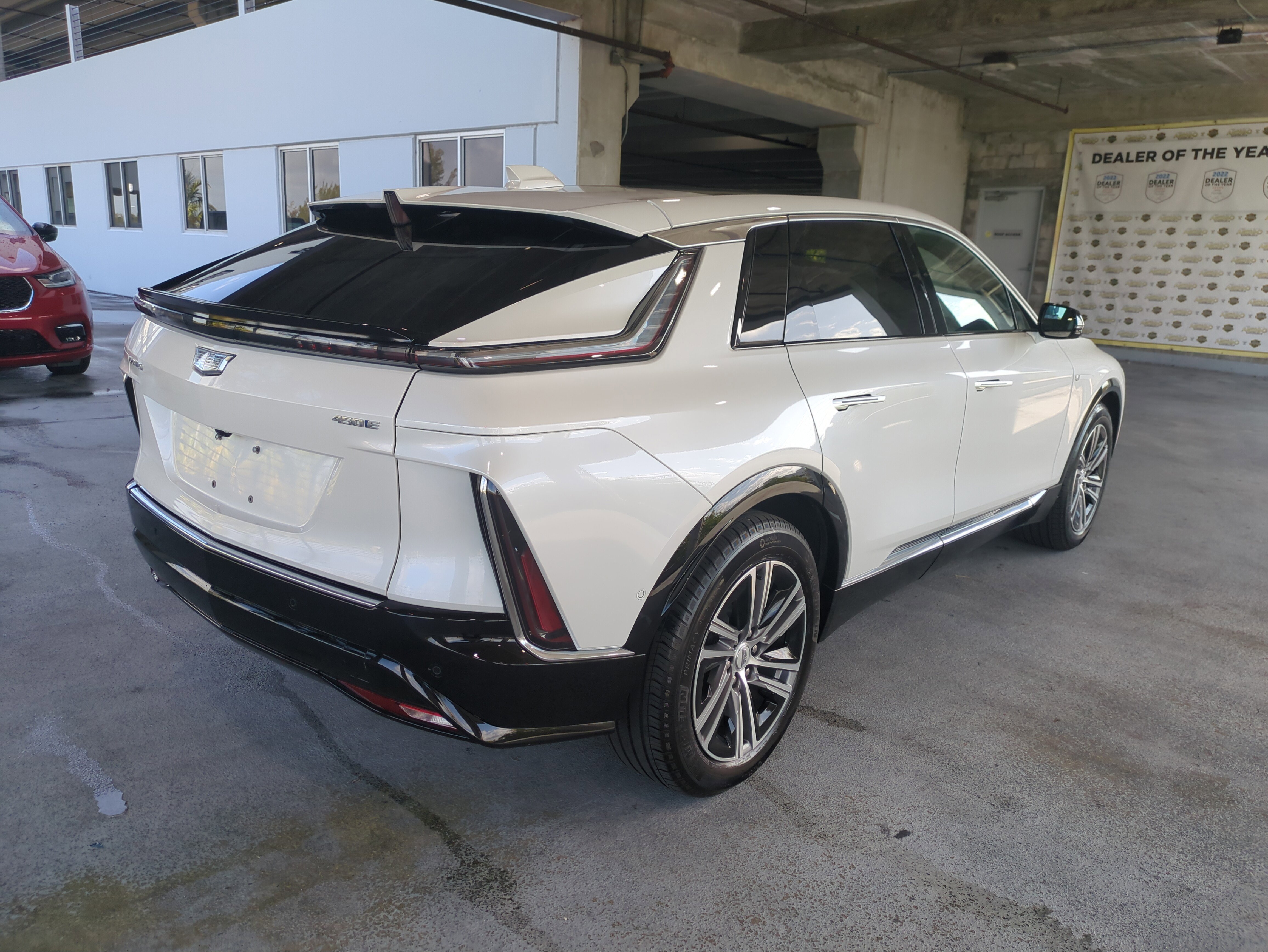 Used 2024 Cadillac Lyriq Luxury image 5