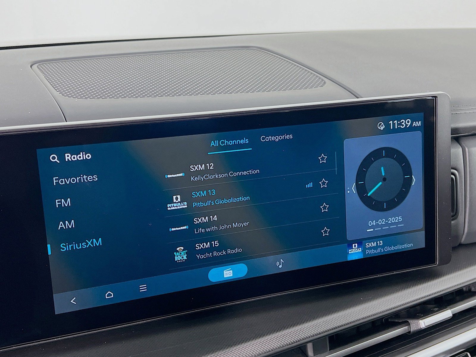 New 2025 Hyundai Santa Fe SEL AWD/4WD image 8