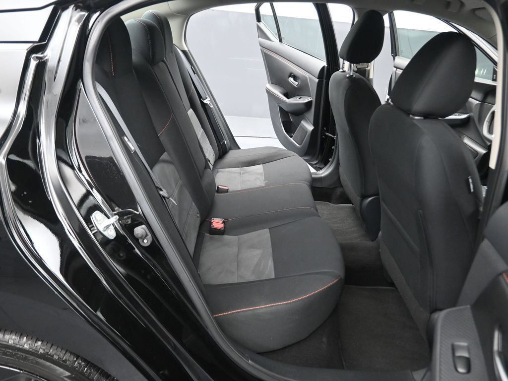 Used 2025 Nissan Sentra SR image 13