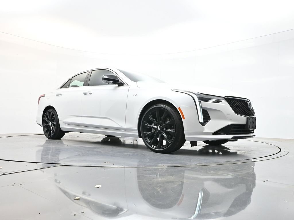 Used 2024 Cadillac CT4 Luxury w/ LPO, ONYX Package RWD image 30