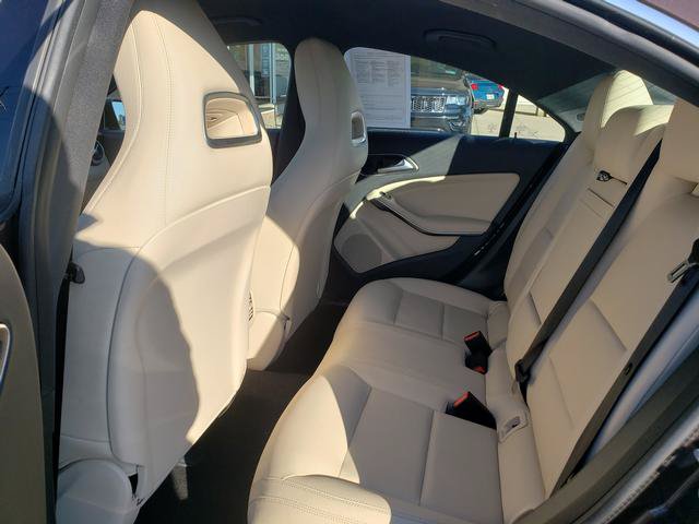 Used 2018 Mercedes-Benz CLA 250 4MATIC image 11