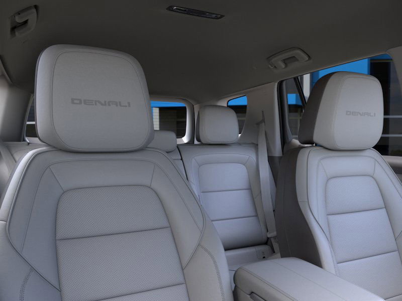 New 2026 GMC Terrain Denali w/ LPO, Black Badging Package image 24