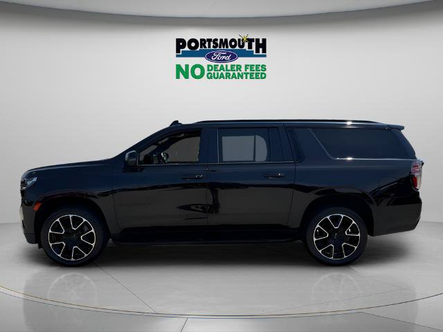 Used 2024 Chevrolet Suburban RST w/ Luxury Package AWD/4WD image 2