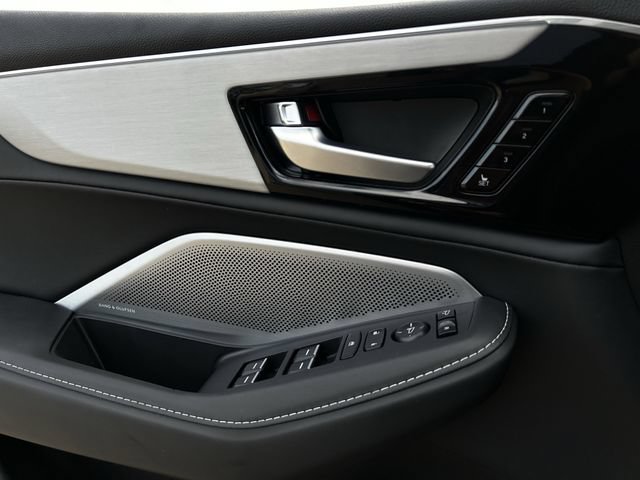 Certified 2025 Acura MDX FWD w/ Technology Package image 24
