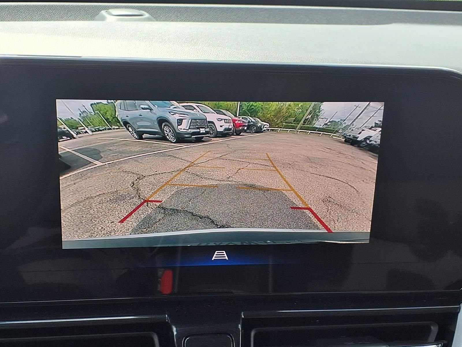 Used 2025 Chevrolet TrailBlazer LT image 4