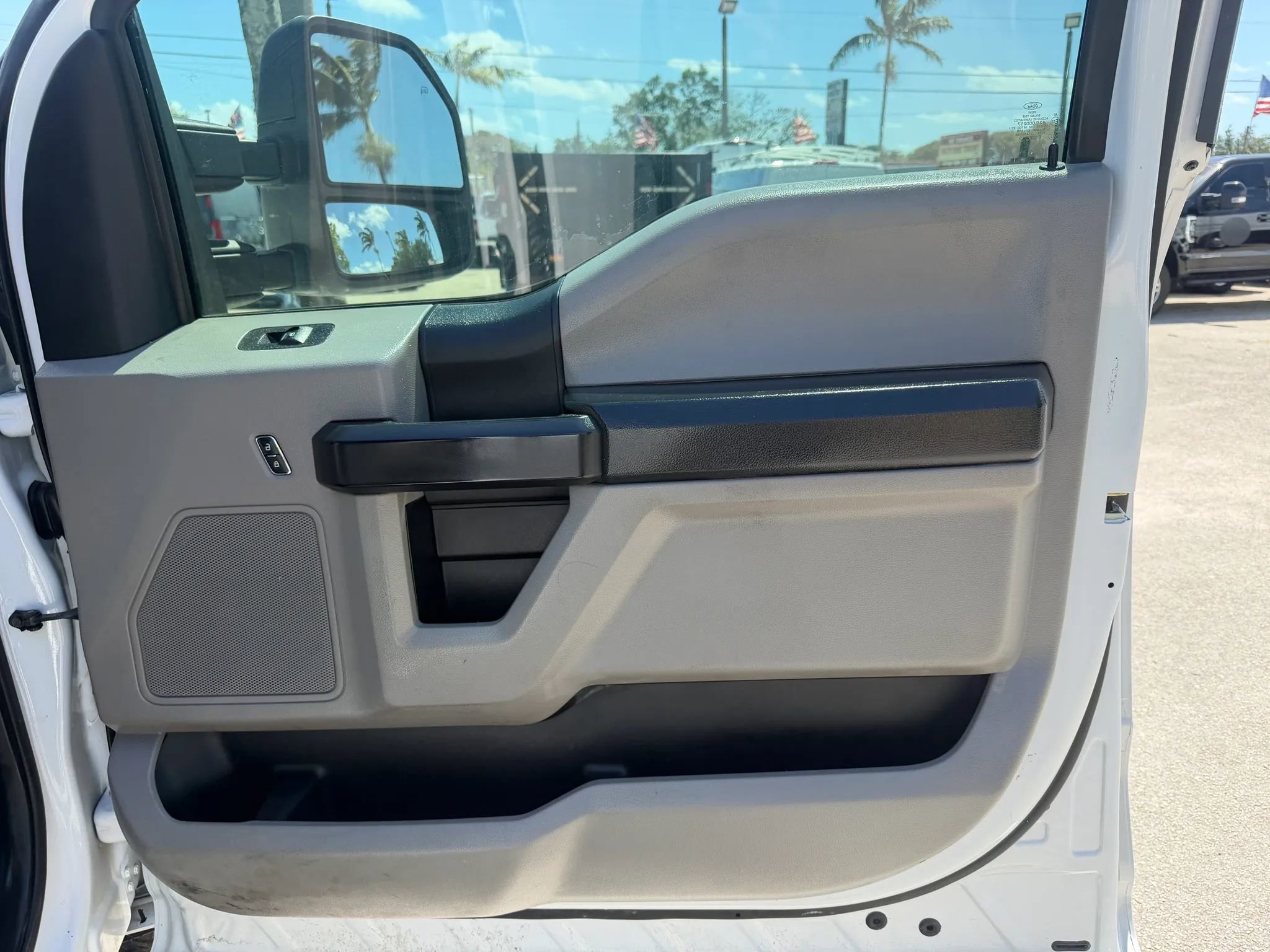 Used 2017 Ford F350 XL w/ Power Equipment Group AWD/4WD image 20