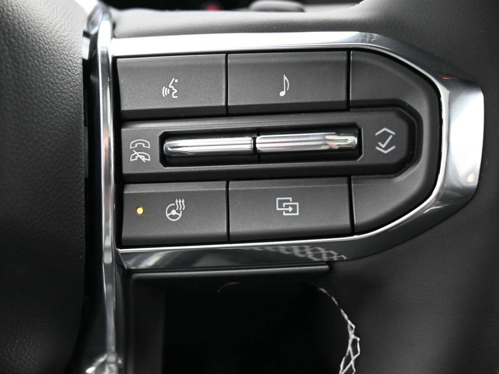 New 2026 GMC Acadia Denali w/ Super Cruise Package AWD/4WD image 13