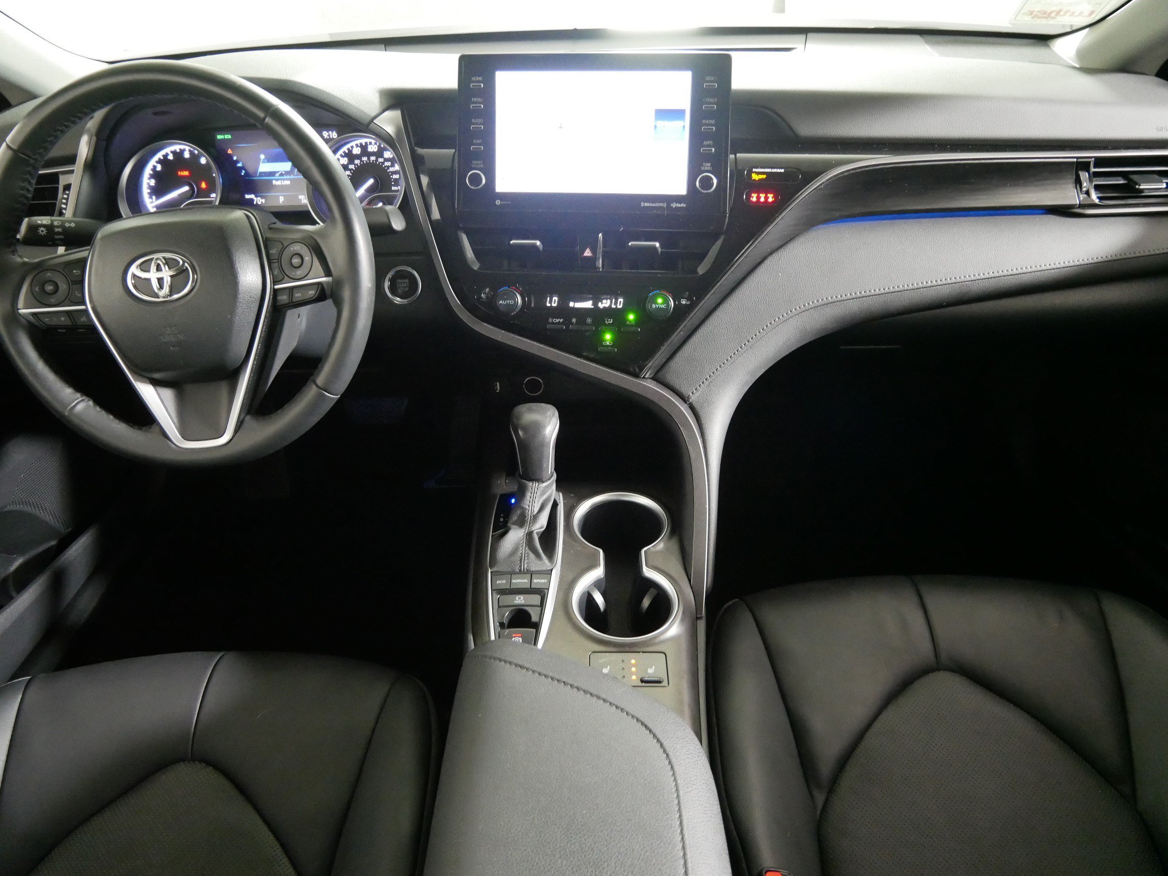 Used 2023 Toyota Camry XLE w/ Protection Package (Q2) (TMS) FWD image 10