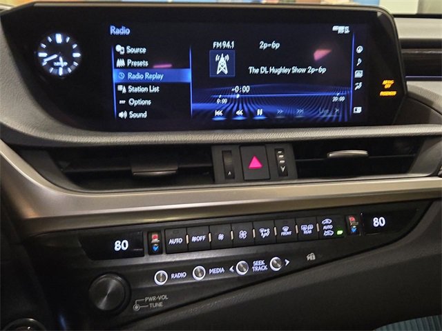 Used 2019 Lexus ES 350 Ultra Luxury image 16