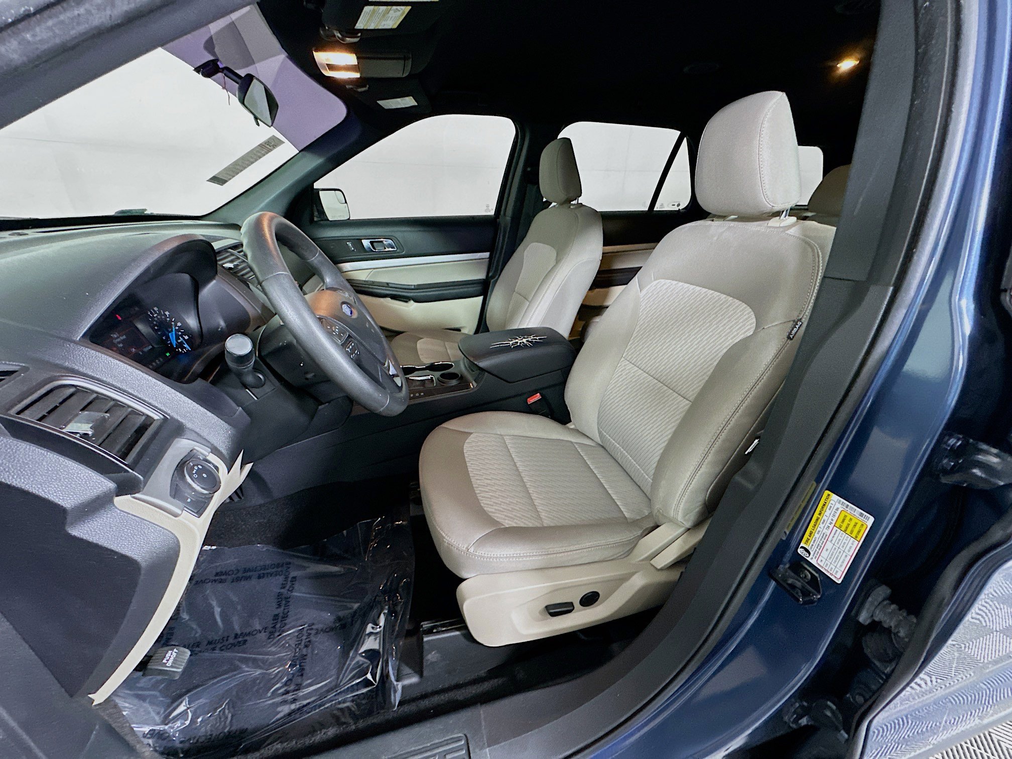 Used 2019 Ford Explorer FWD image 12