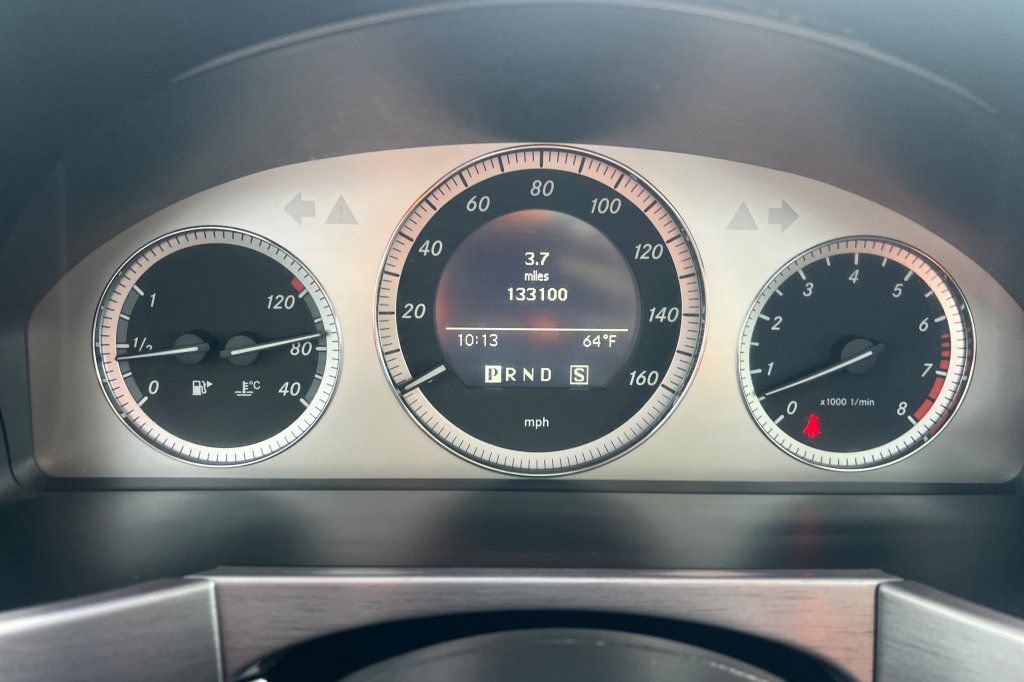 Used 2010 Mercedes-Benz GLK 350 4MATIC image 19