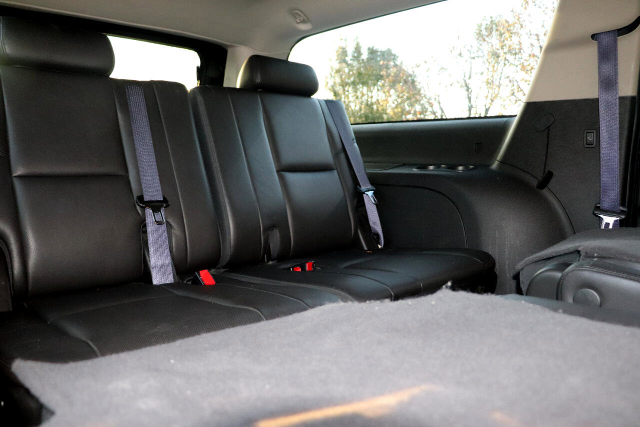 Used 2014 Cadillac Escalade ESV Premium image 24