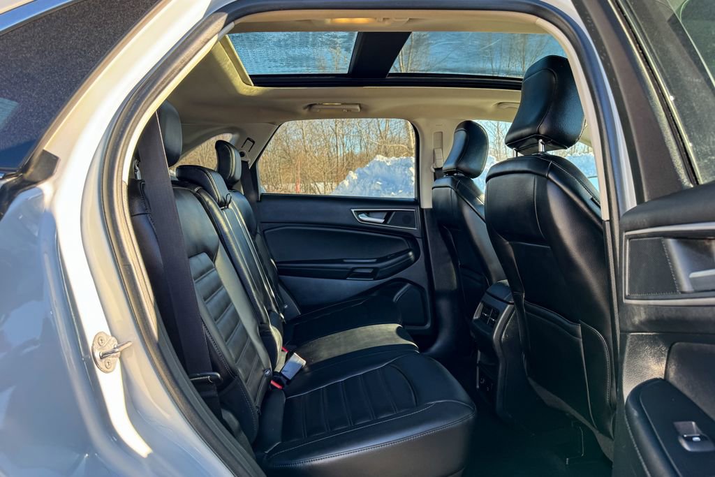 Certified 2022 Ford Edge SEL w/ Convenience Package image 14