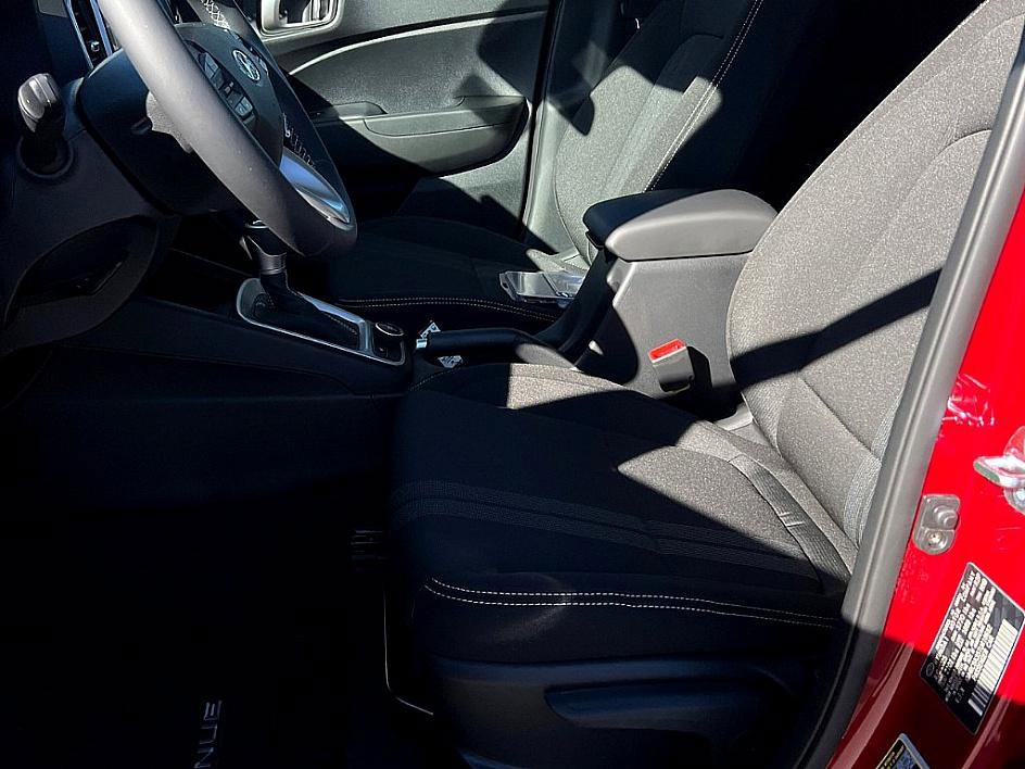 New 2026 Hyundai Venue SEL image 8