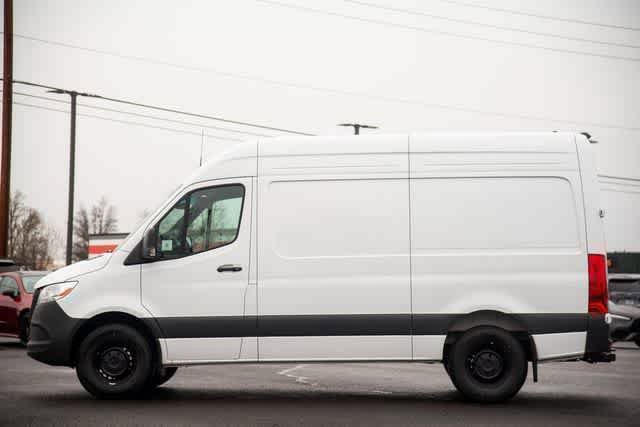 Used 2025 Mercedes-Benz Sprinter 2500 image 5