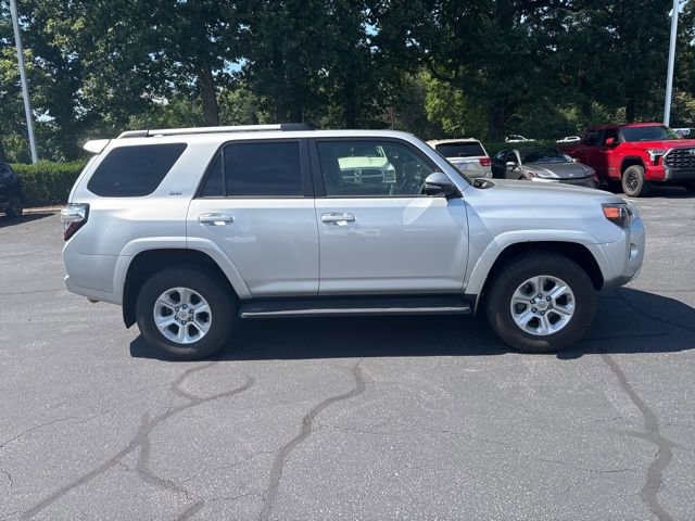 Used 2021 Toyota 4Runner SR5 Premium w/ Moonroof Package AWD/4WD image 7
