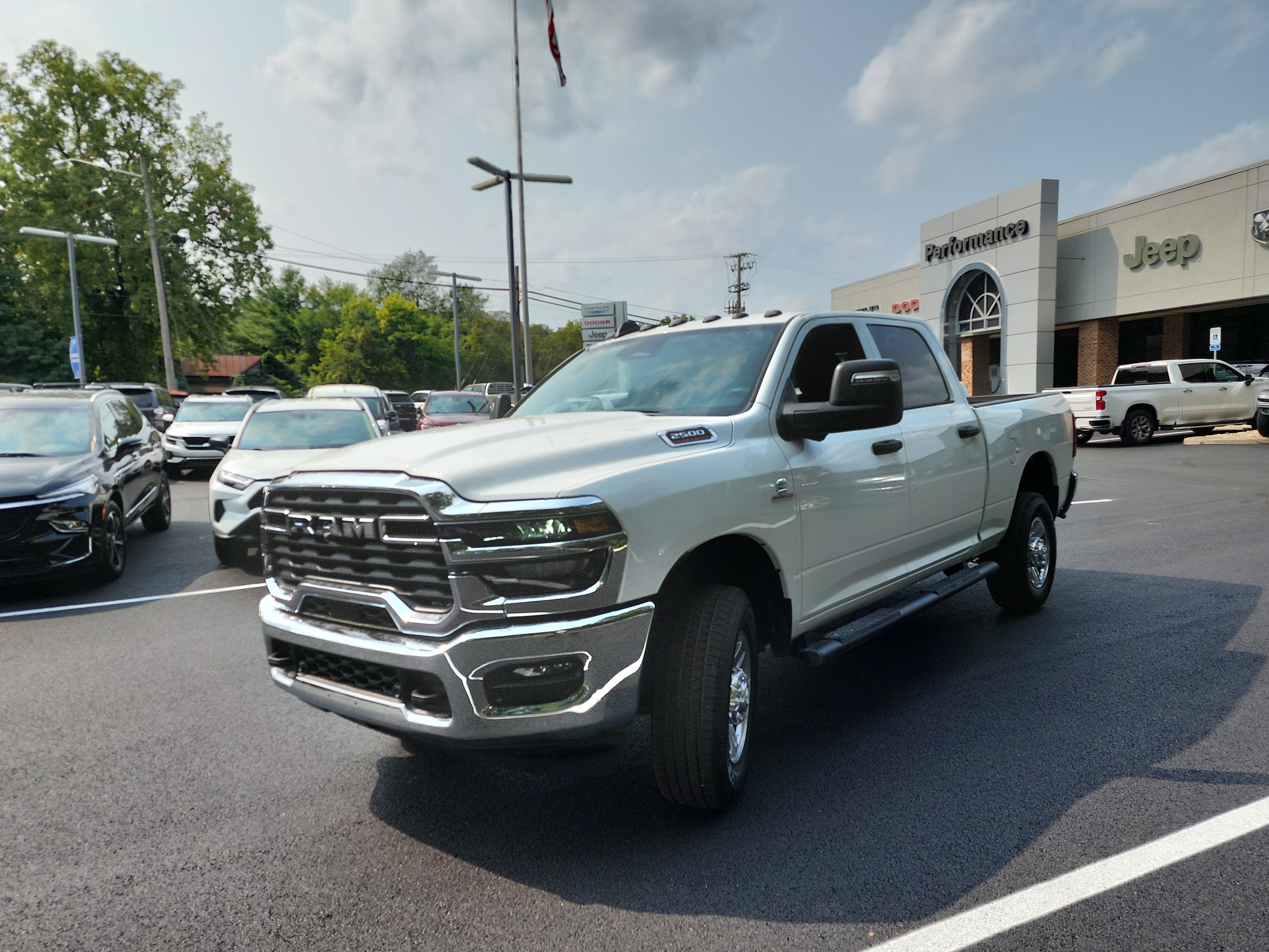 New 2026 RAM 2500 Tradesman AWD/4WD image 19