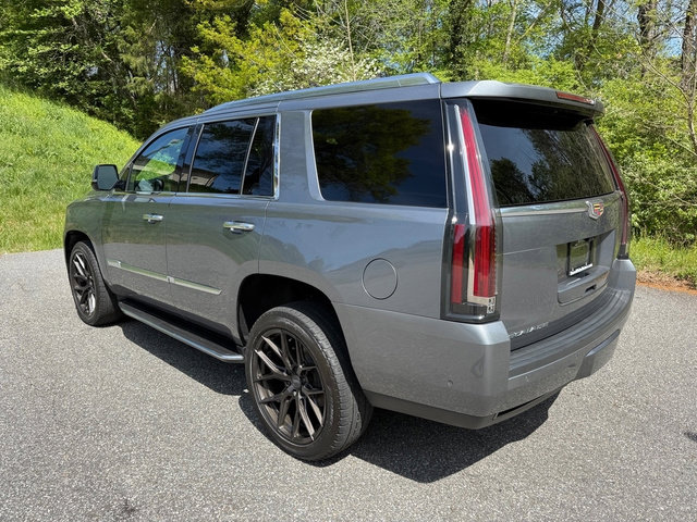 Used 2020 Cadillac Escalade Luxury AWD/4WD image 8