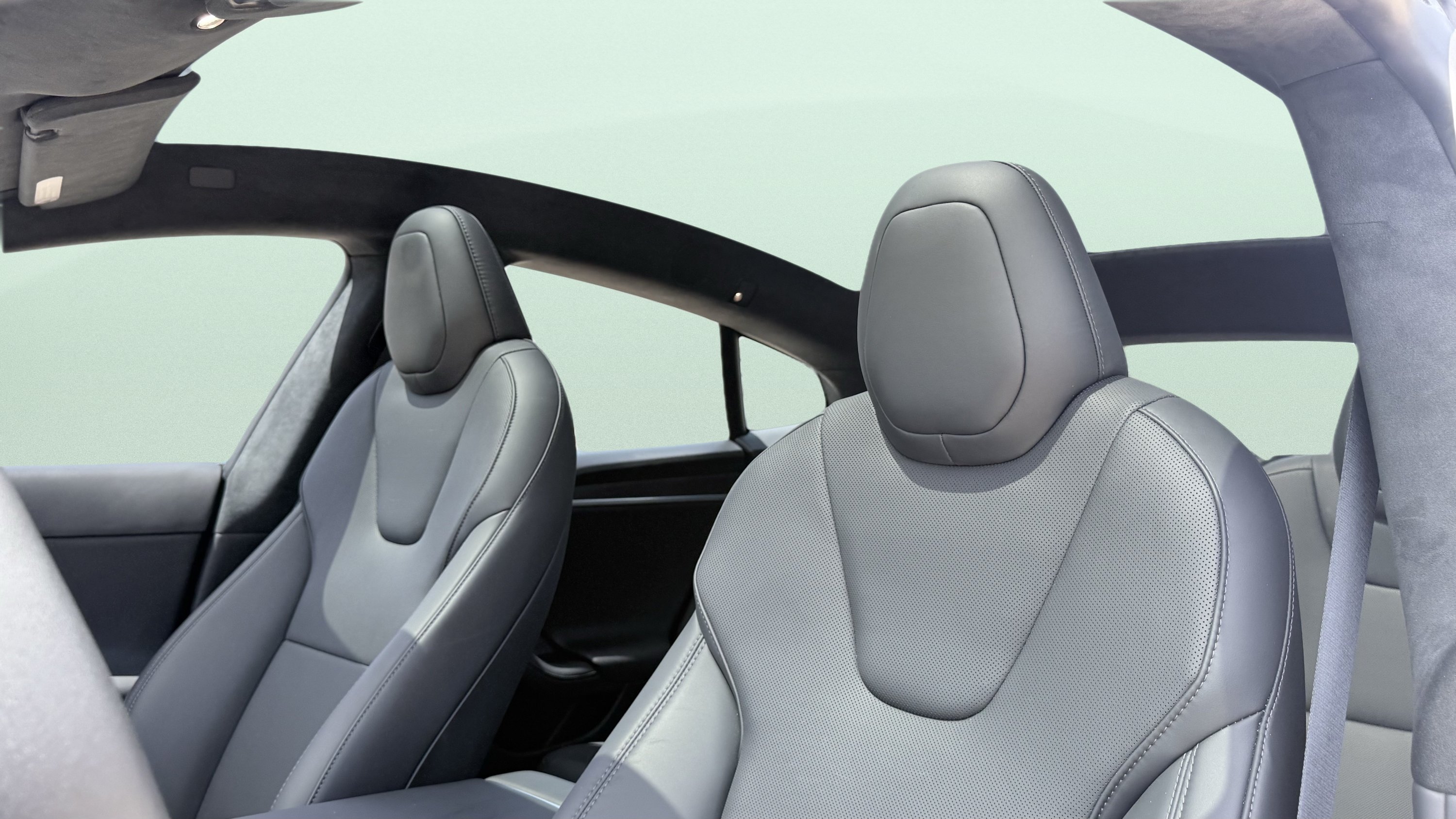 Used 2025 Tesla Model S AWD/4WD image 26