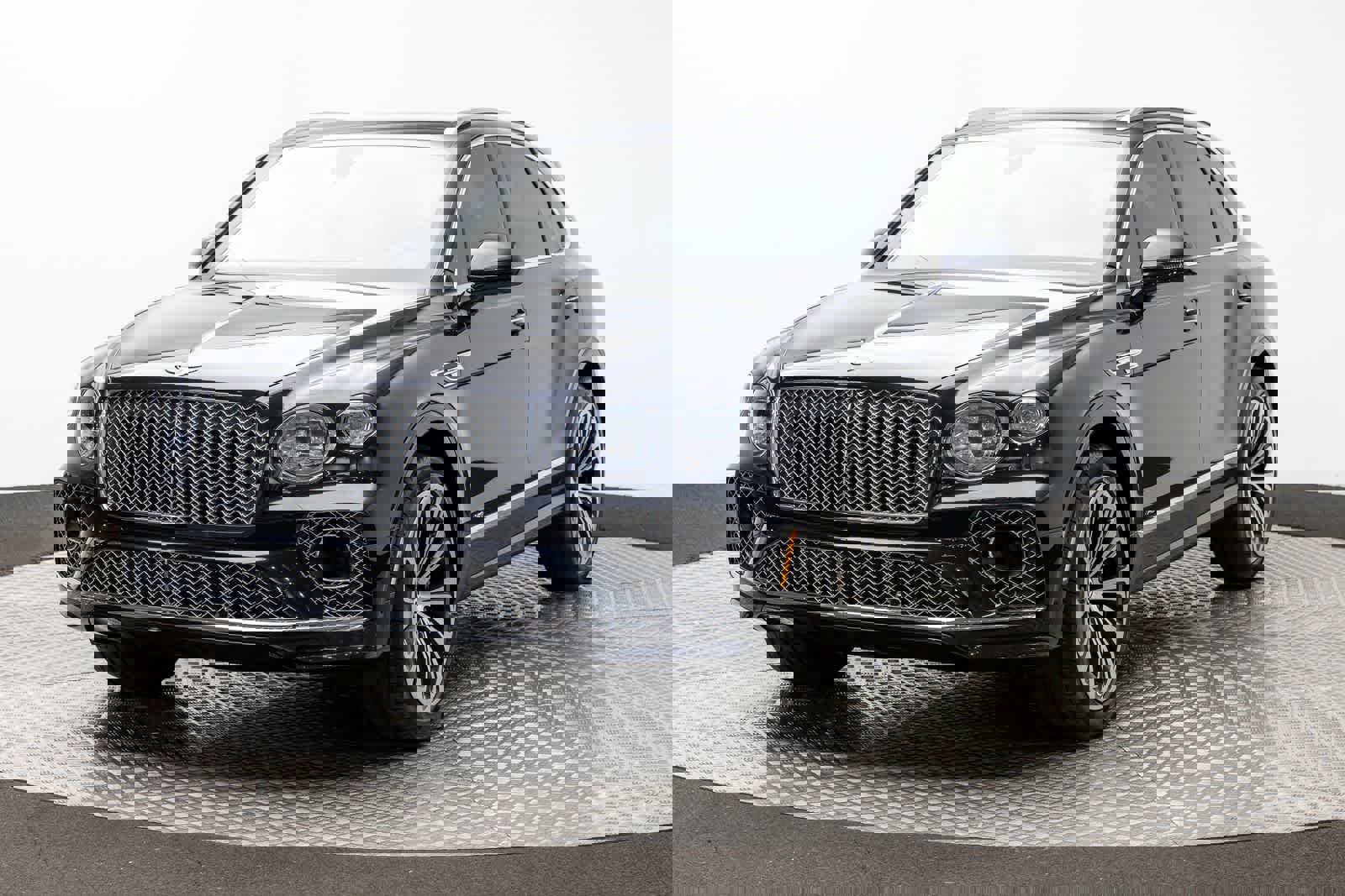 Used 2021 Bentley Bentayga image 1