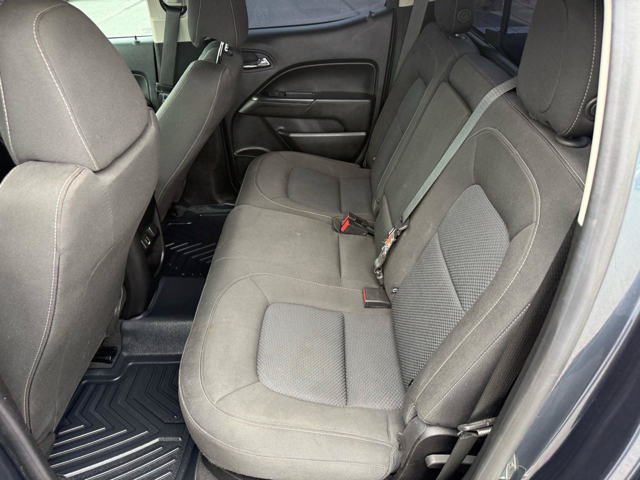 Used 2019 Chevrolet Colorado LT w/ LT Convenience Package RWD image 16