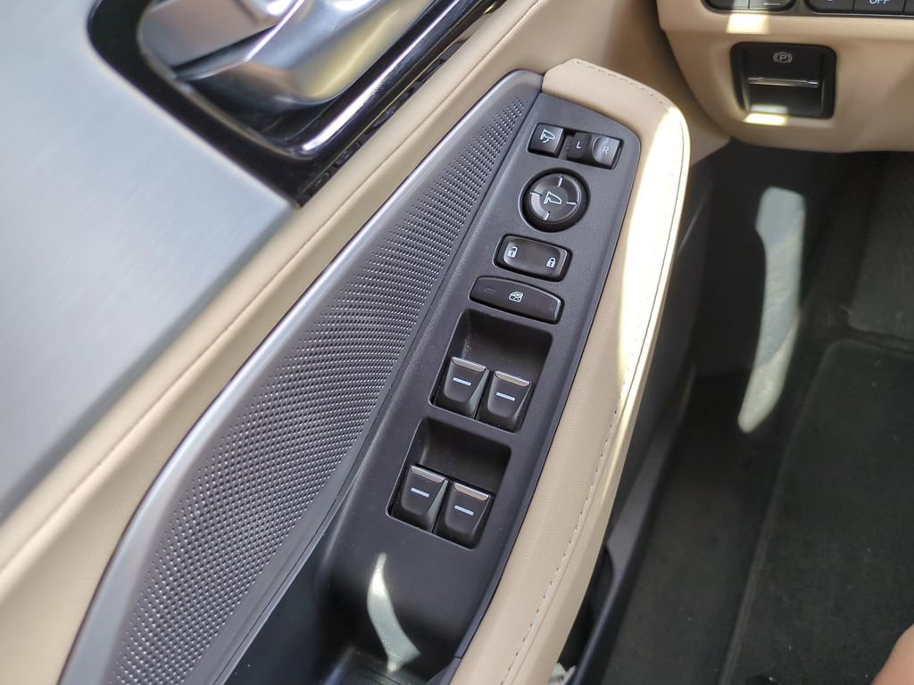 Used 2025 Acura MDX SH-AWD w/ Technology Package image 20