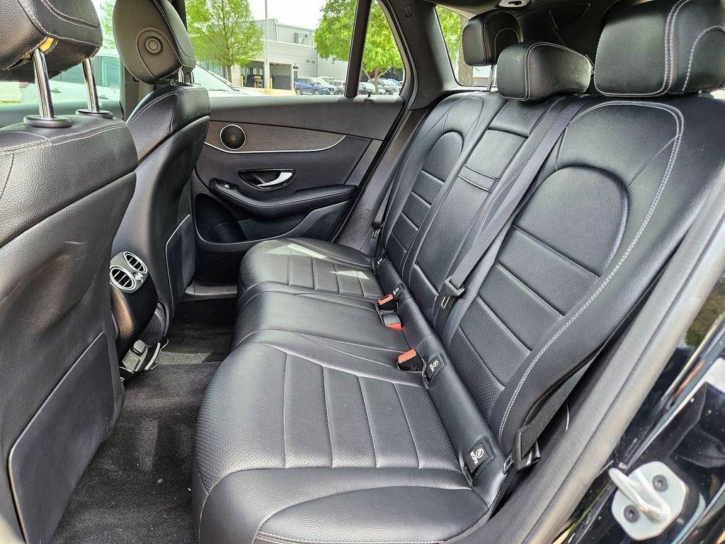 Used 2022 Mercedes-Benz GLC 300 4MATIC image 14