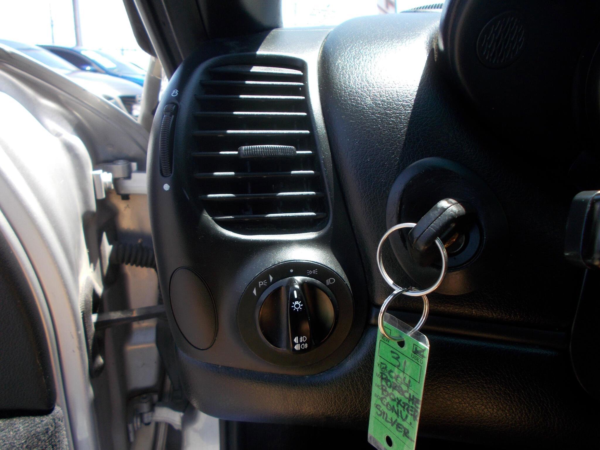 Used 2004 Porsche Boxster RWD image 24