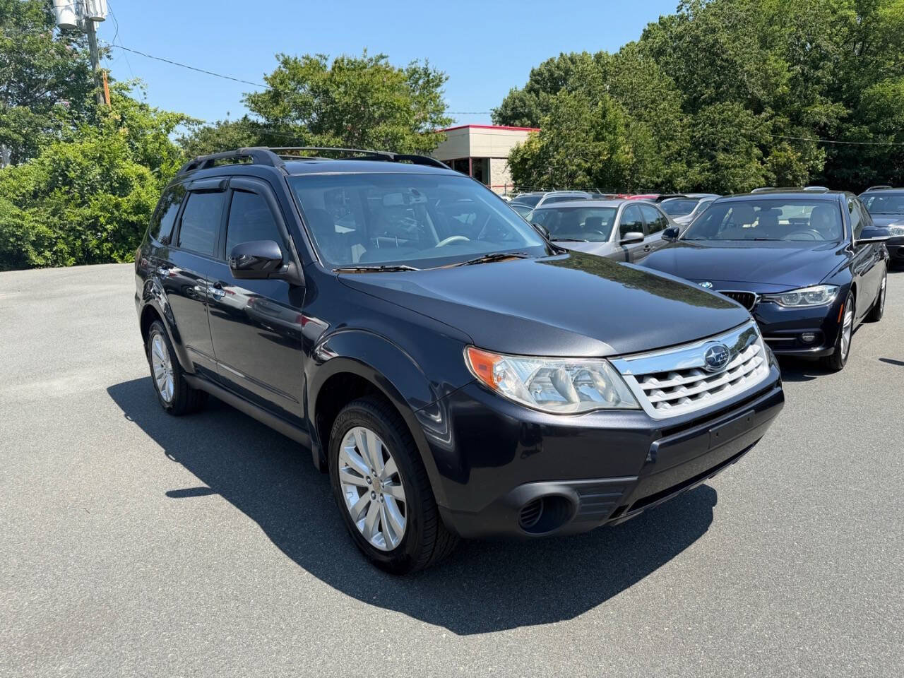 Used 2012 Subaru Forester 2.5X Premium w/ All-Weather Pkg AWD/4WD image 4