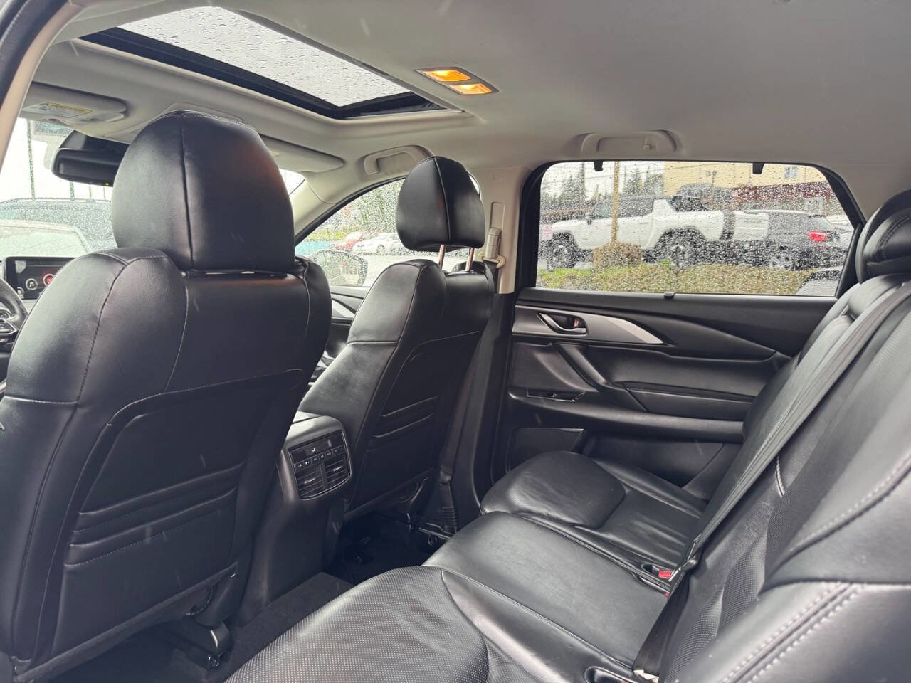 Used 2018 MAZDA CX-9 Touring w/ Touring Premium Package image 24