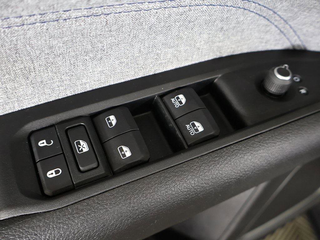 Used 2022 Jeep Compass Latitude w/ Convenience Group image 35