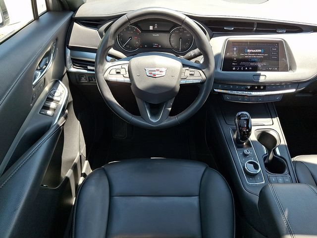 Used 2022 Cadillac XT4 Premium Luxury w/ Enhanced Visibility Package AWD/4WD image 11