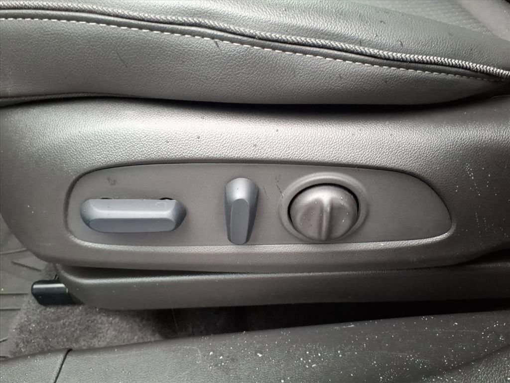 Used 2023 Buick Encore GX Select w/ Sport Touring Package image 26