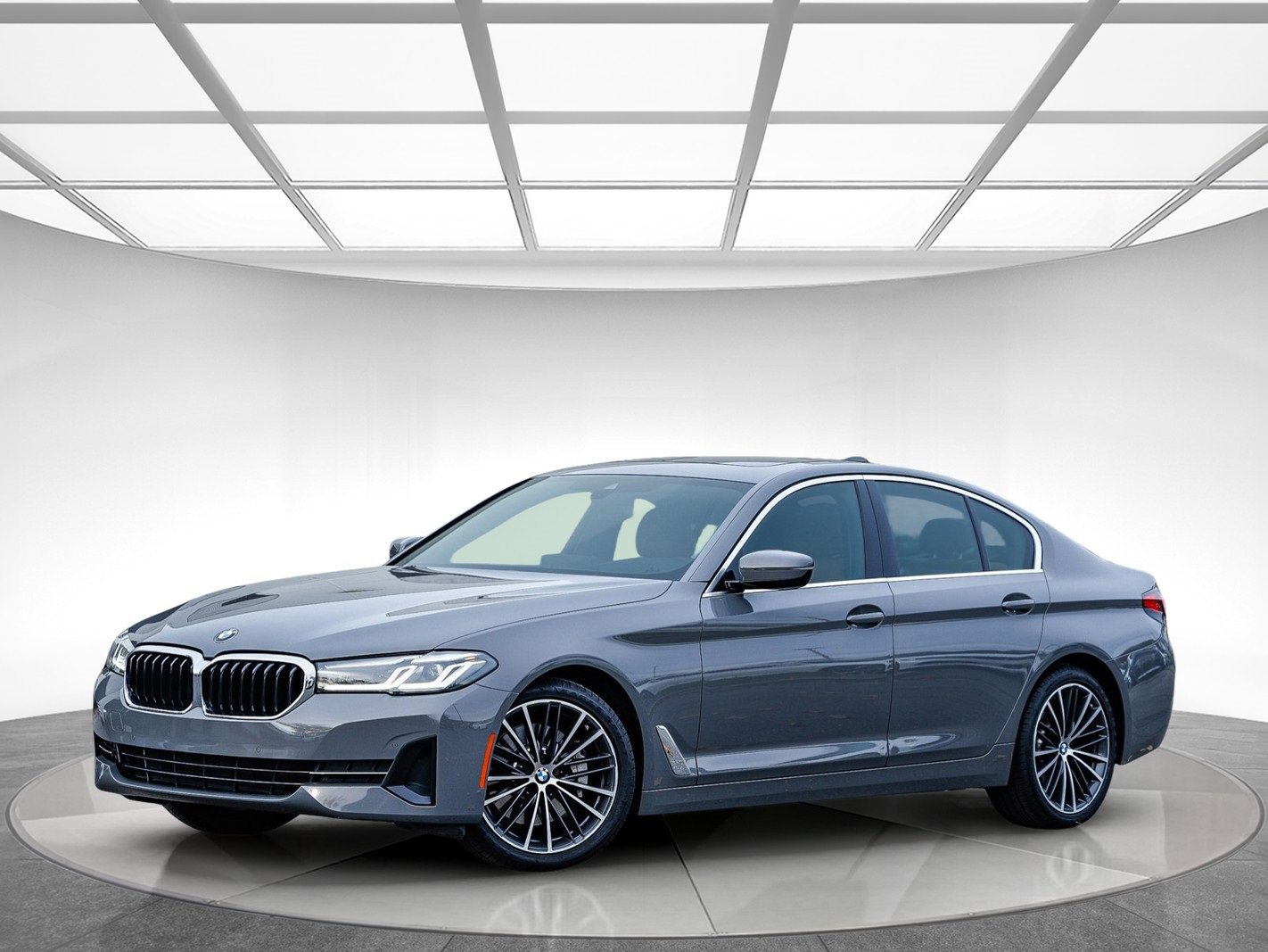 Used 2022 BMW 530i w/ Premium Package image 1