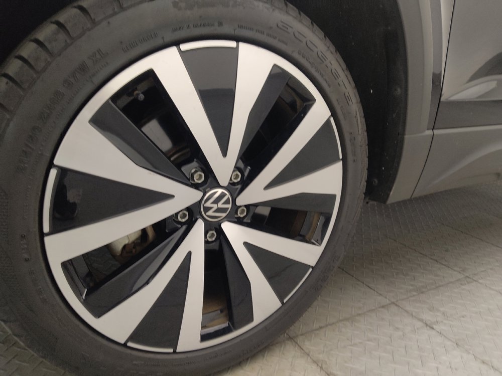 Used 2022 Volkswagen Taos SE FWD image 31