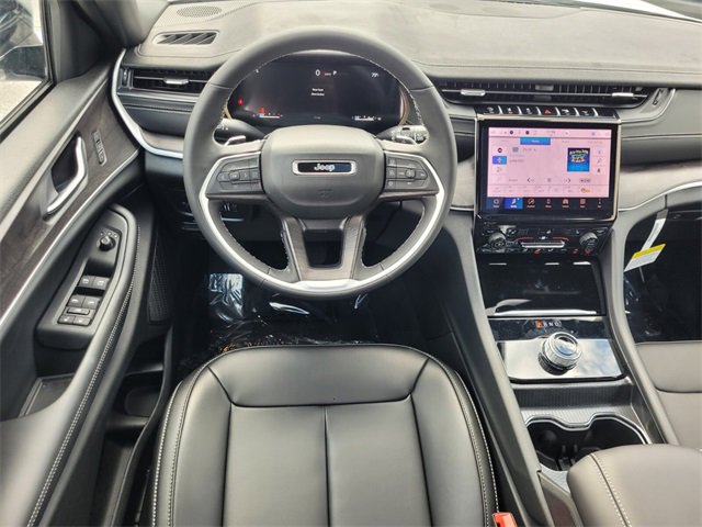New 2025 Jeep Grand Cherokee Limited image 7