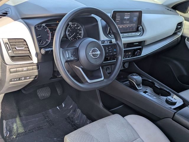 Used 2024 Nissan Rogue SV image 10