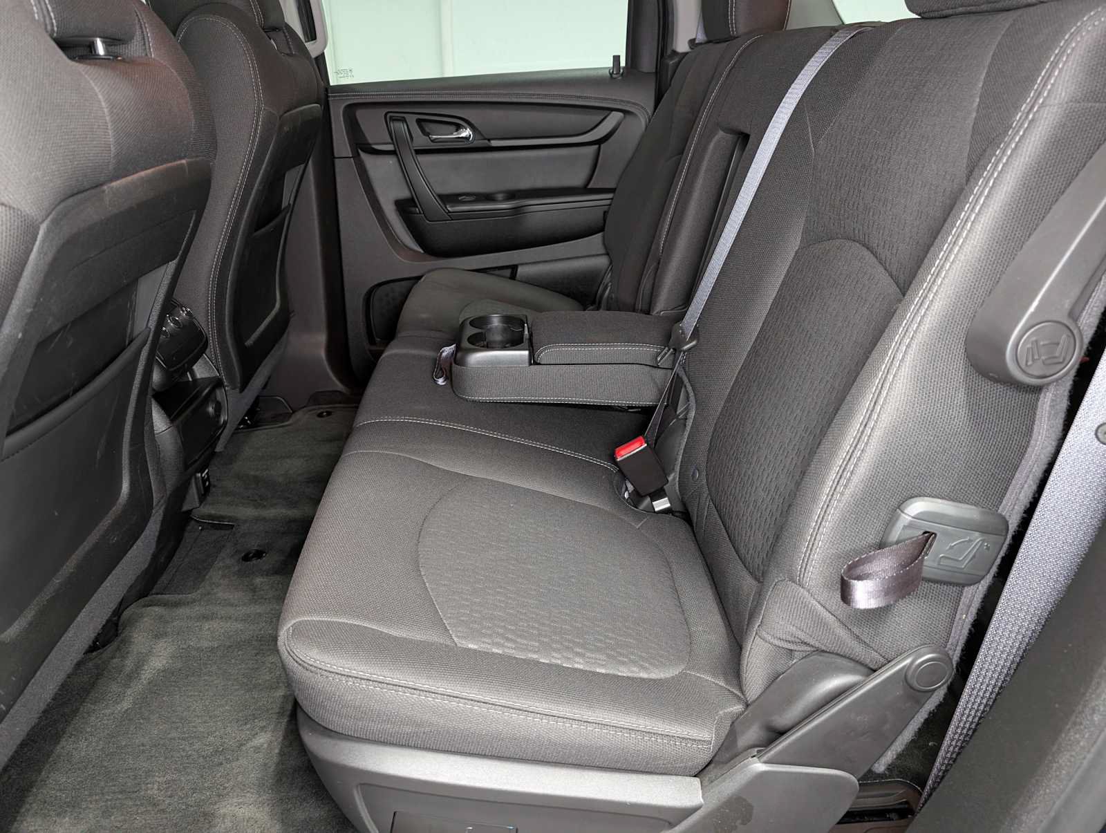 Used 2015 GMC Acadia SLE AWD/4WD image 21