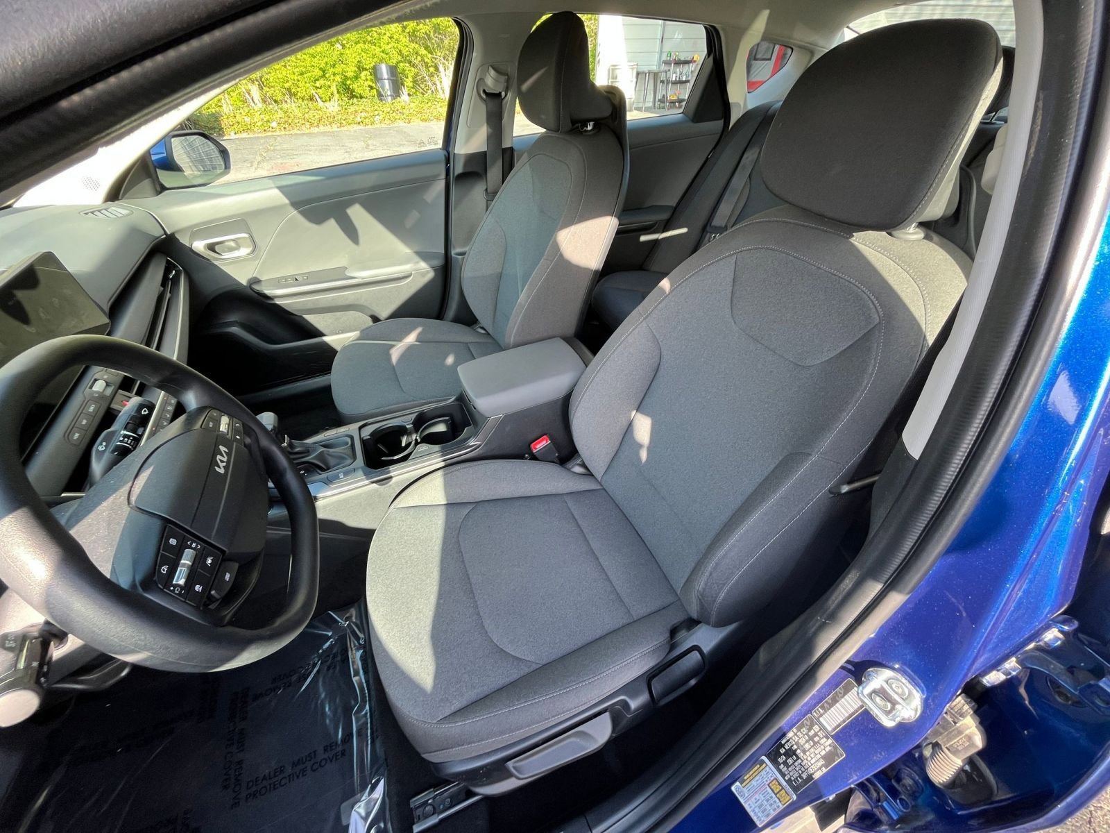 Used 2025 Kia K4 FWD image 32
