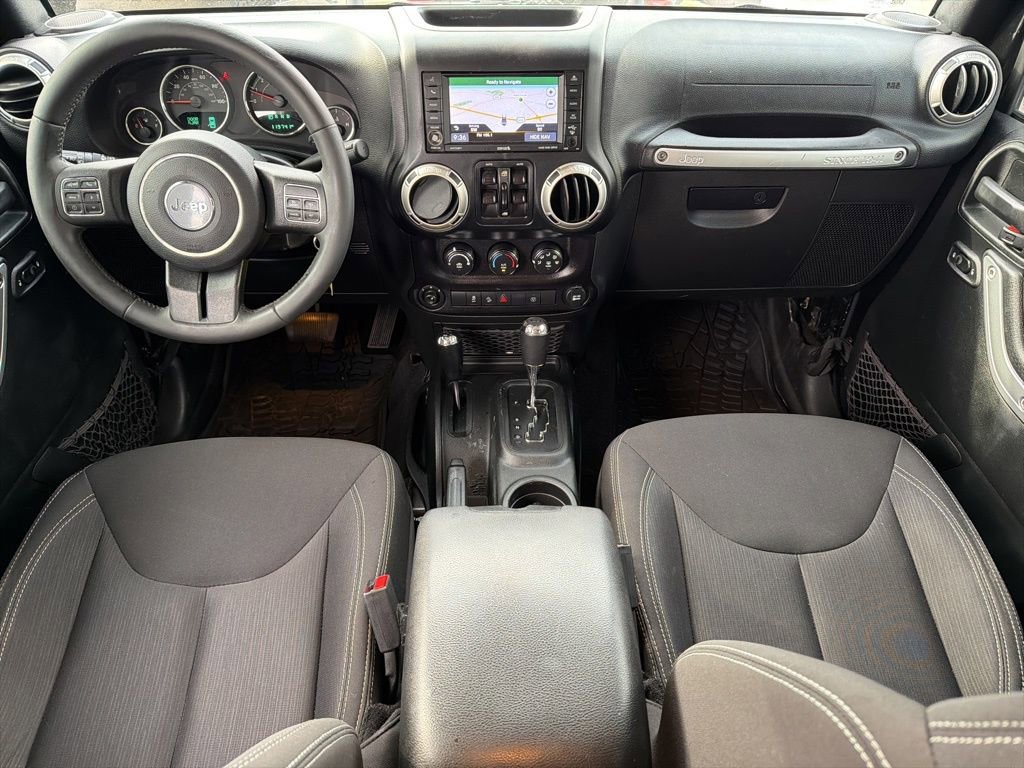 Used 2018 Jeep Wrangler Unlimited Rubicon w/ Connectivity Group image 21