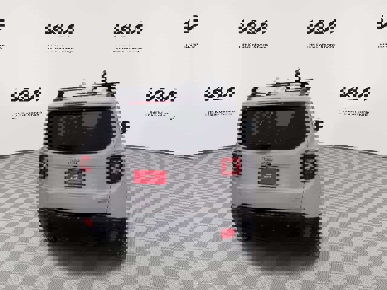 Used 2015 Jeep Renegade Latitude image 7