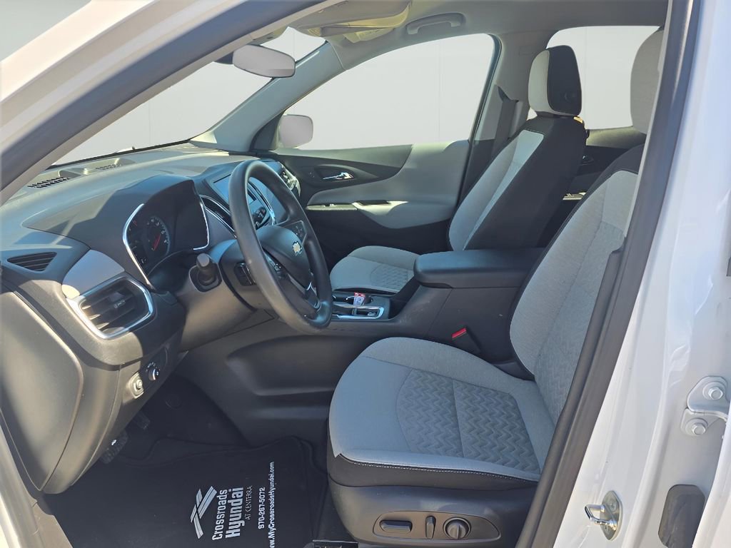 Used 2023 Chevrolet Equinox LS image 30
