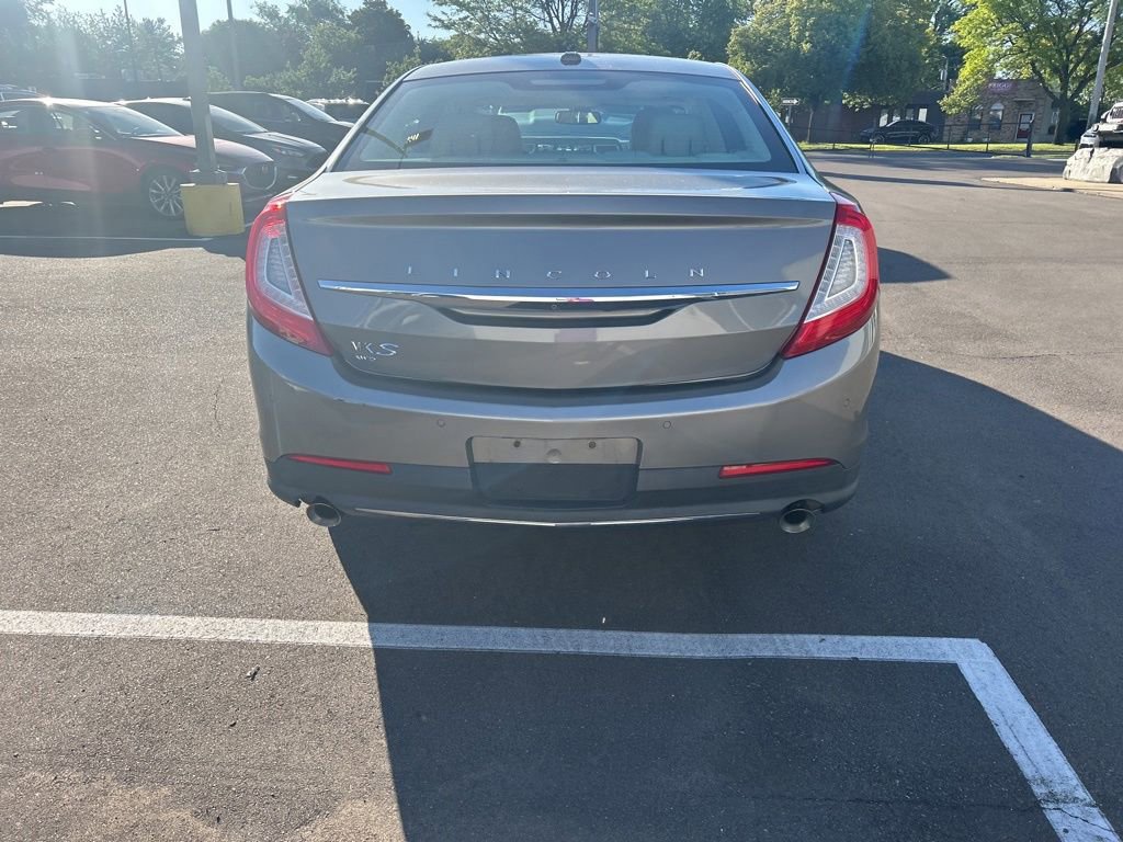 Used 2015 Lincoln MKS AWD w/ Equipment Group 101A image 6