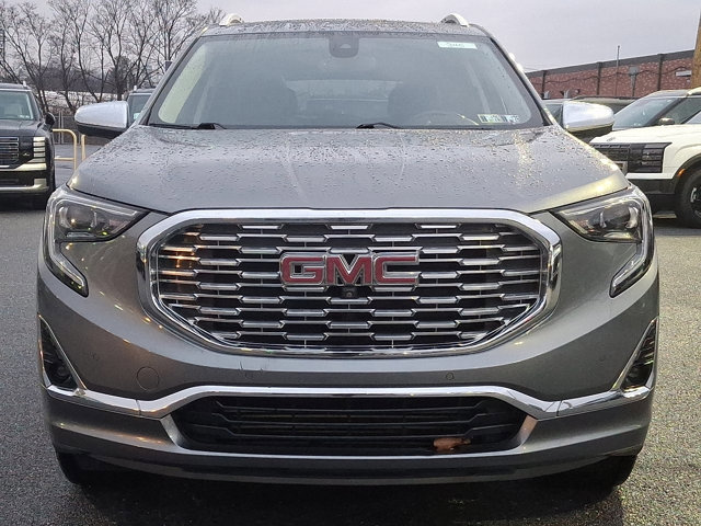 Used 2019 GMC Terrain Denali w/ Advanced Safety Package image 2
