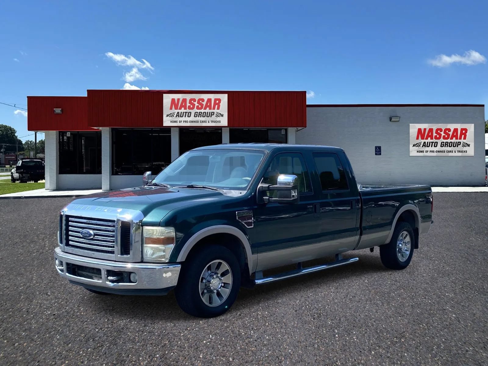 Used 2008 Ford F350 Lariat RWD image 1