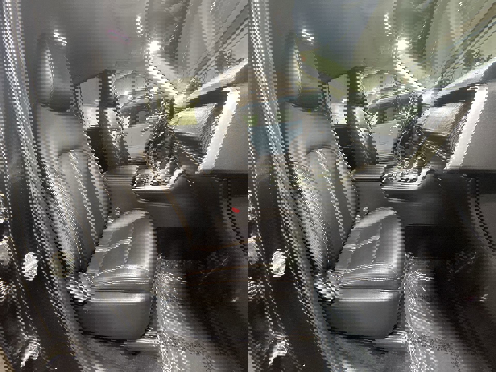 Used 2024 MAZDA CX-90 3.3 Turbo w/ Select Package image 28