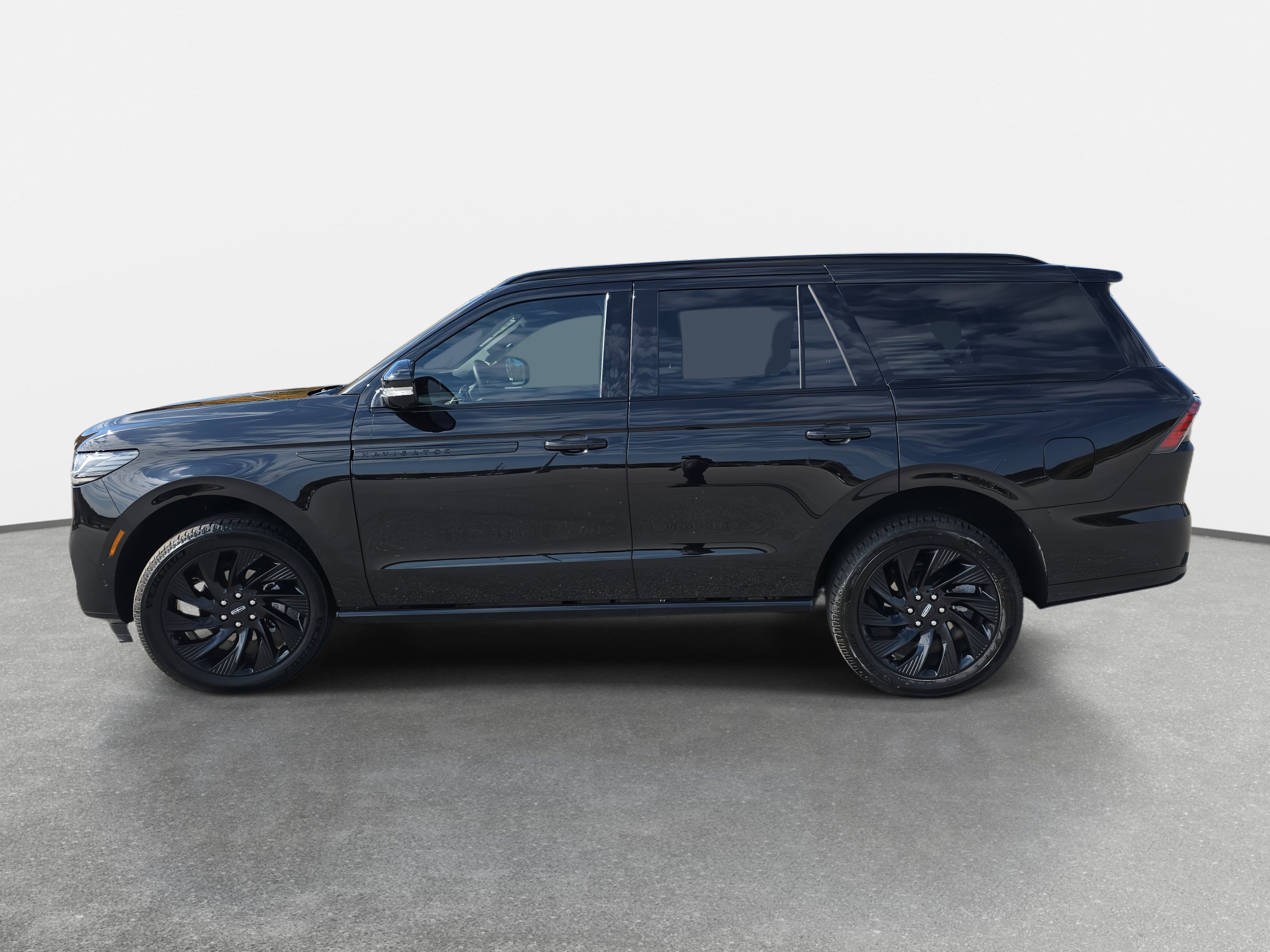 New 2025 Lincoln Navigator Reserve w/ Jet Appearance Package image 8