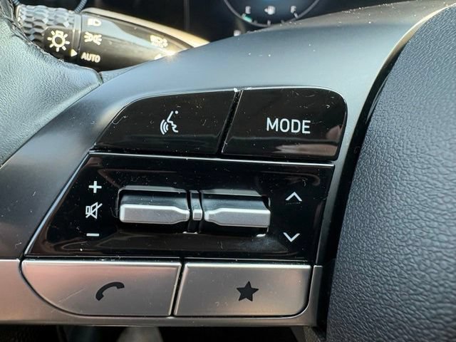 Used 2024 Hyundai Elantra Limited FWD image 34