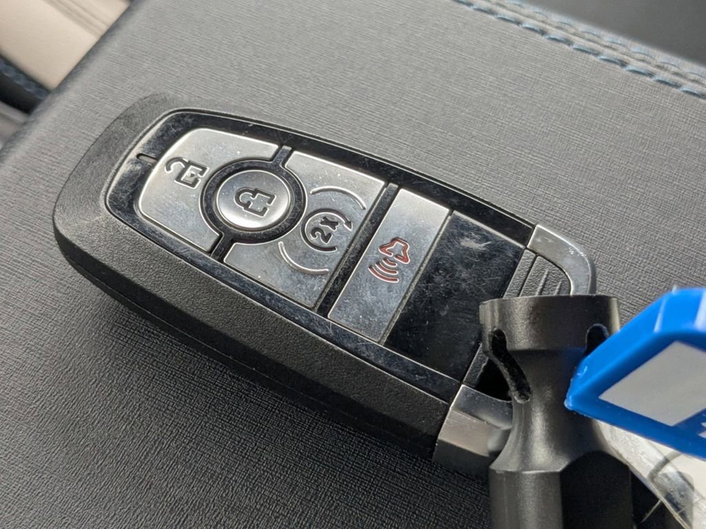 Used 2024 Ford Bronco Wildtrak image 29