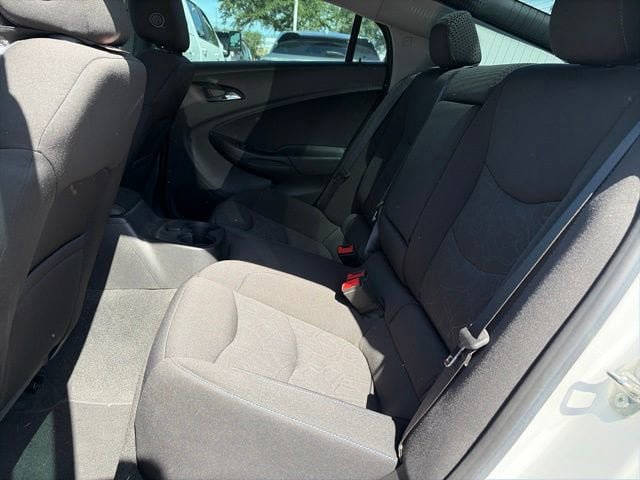 Used 2018 Chevrolet Volt LT FWD image 11